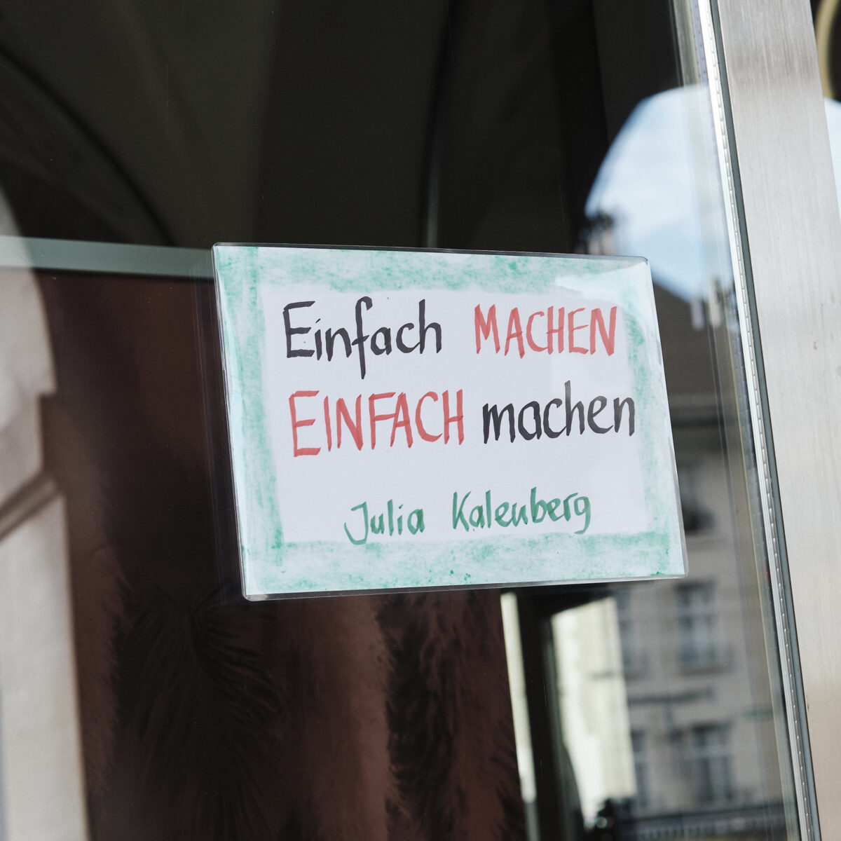endlich.menschlich 2024

© Dres Hubacher